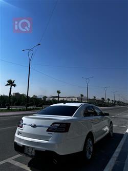 Ford Taurus
